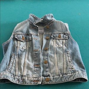 Gap armless jean jacket